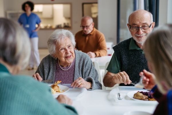 Assisted Living vs. Memory Care: How Do You Know Which One Your Parent Needs?!