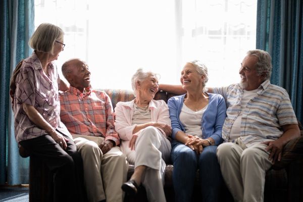 Tips for Maintaining Social Connections in Senior Living Communities